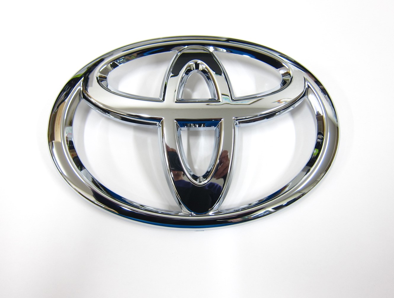 TOYOTA エンブレム 75311-0C030 | お客様ご依頼品 | gpinnovation