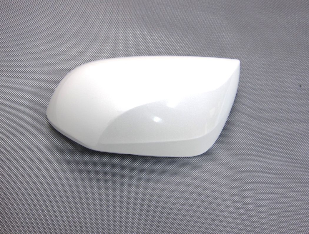 アクア NHP10 ドアミラーカバーLH（070） 87945-10010-A1 トヨタ純正