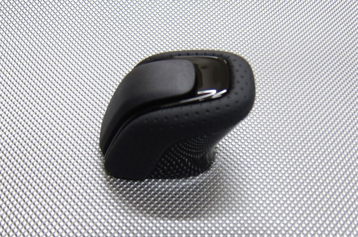 TOYOTA(トヨタ) 純正部品 シフトレバー ノブ (BLACK & BKACK
