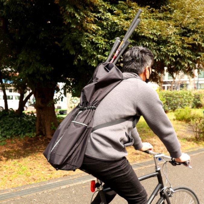 クラブを背負って練習場へGO! 「自転車ゴルファーリュック」