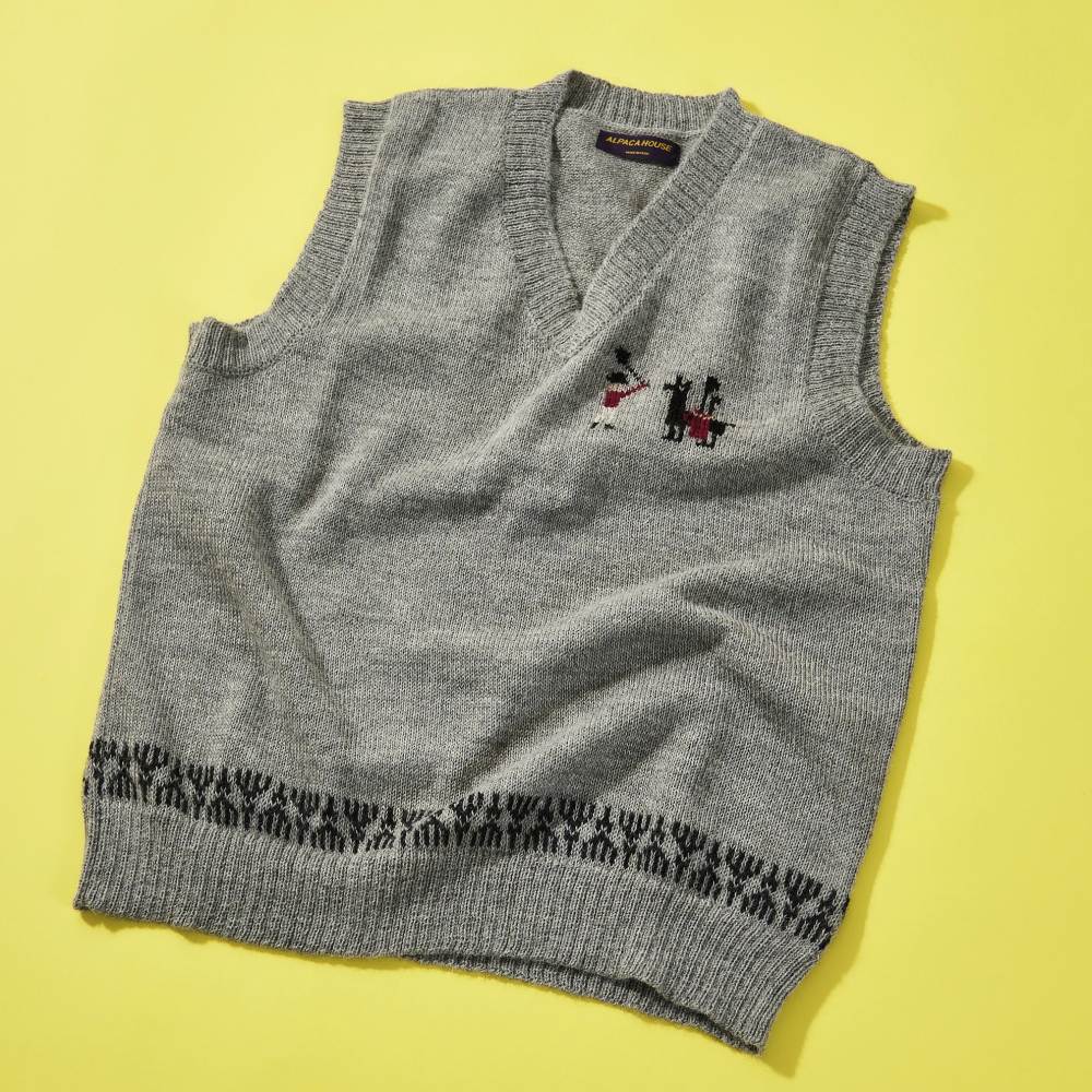 インポートハウス　アルパカ100％ゴルフ柄ベスト【暖かく、なめらかで軽い！】
