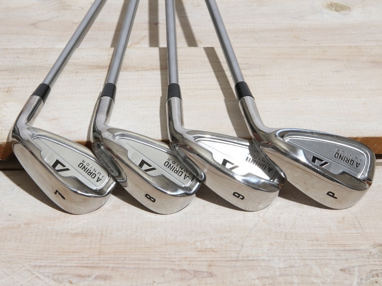 チタンドライバーで飛ばせる!「A GRIND JUNIOR」クラブセット