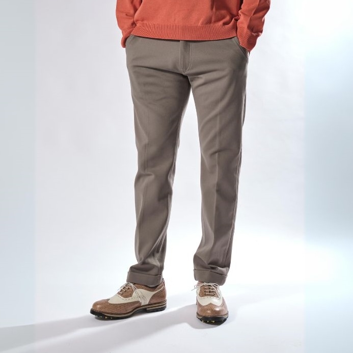 ONO(オノ）+8186 ニットツイルストレッチ テーパードパンツ【見た目は