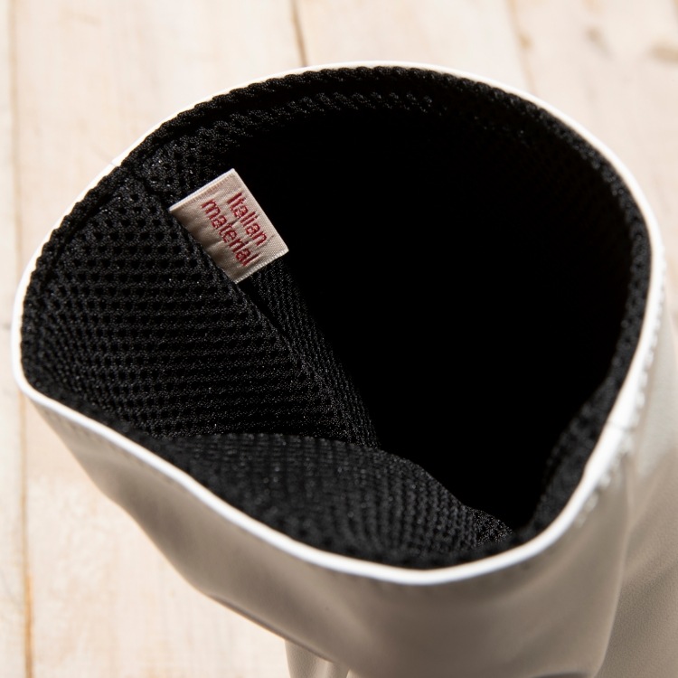 頼れるバディは本革製!】 Lahella Golf の相棒ヘッドカバー