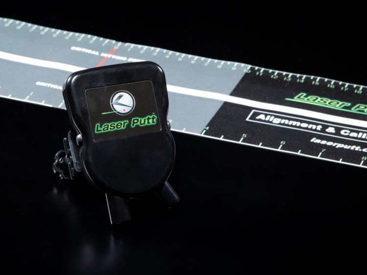 レーザーパット 方向性と距離感をレーザーで可視化!「Laser Putt（レーザー