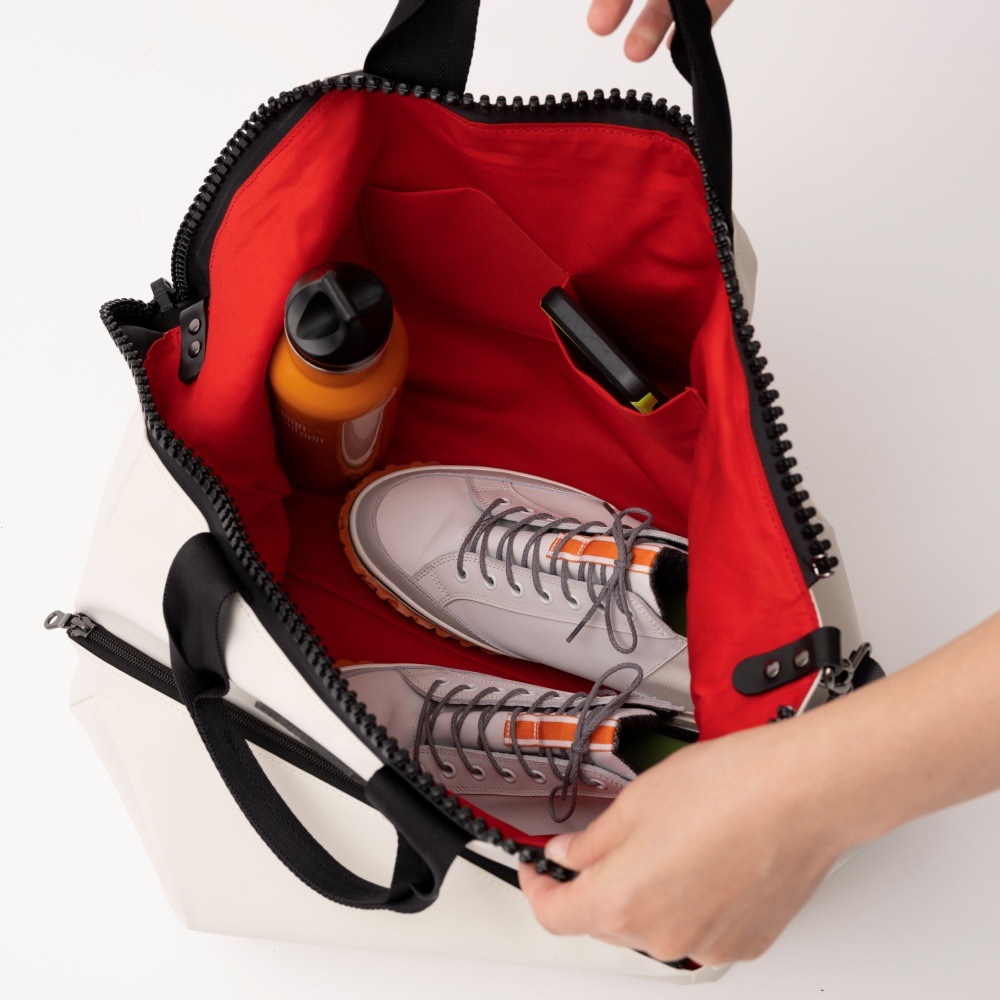 YKK最大のビッグジッパー使用】Lahella golf(ラヘラゴルフ) ilma