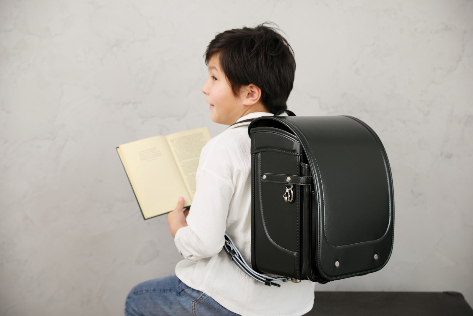 グランディール　ブラック