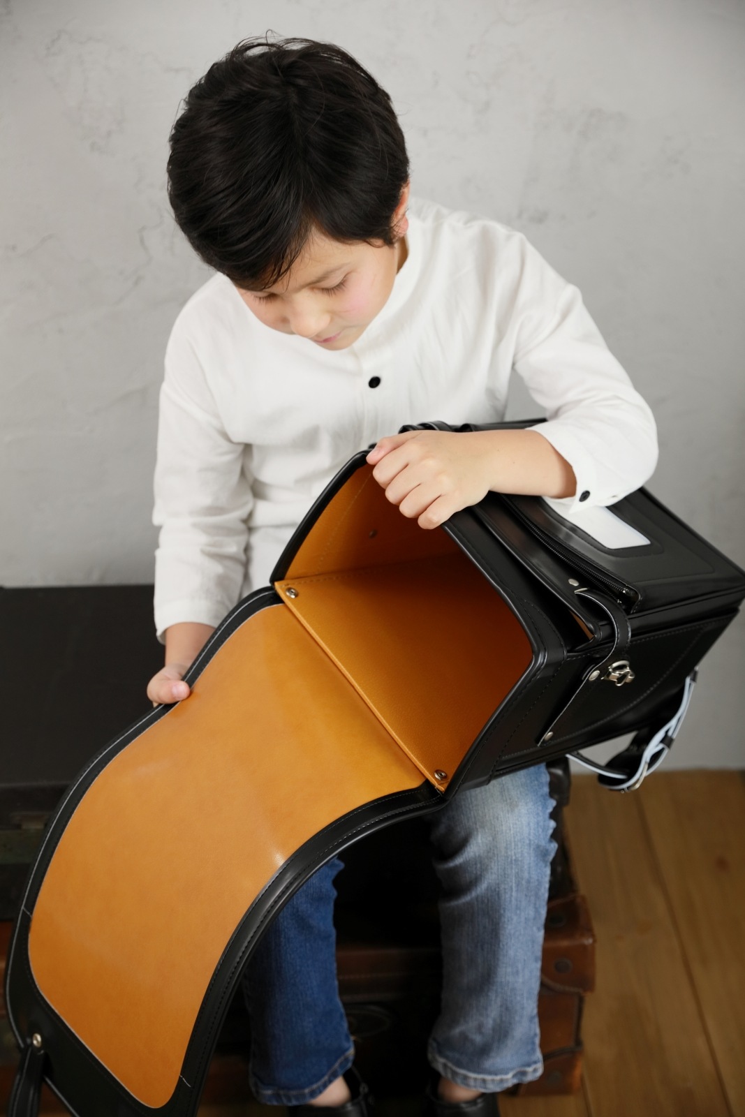 グランディール　ブラック