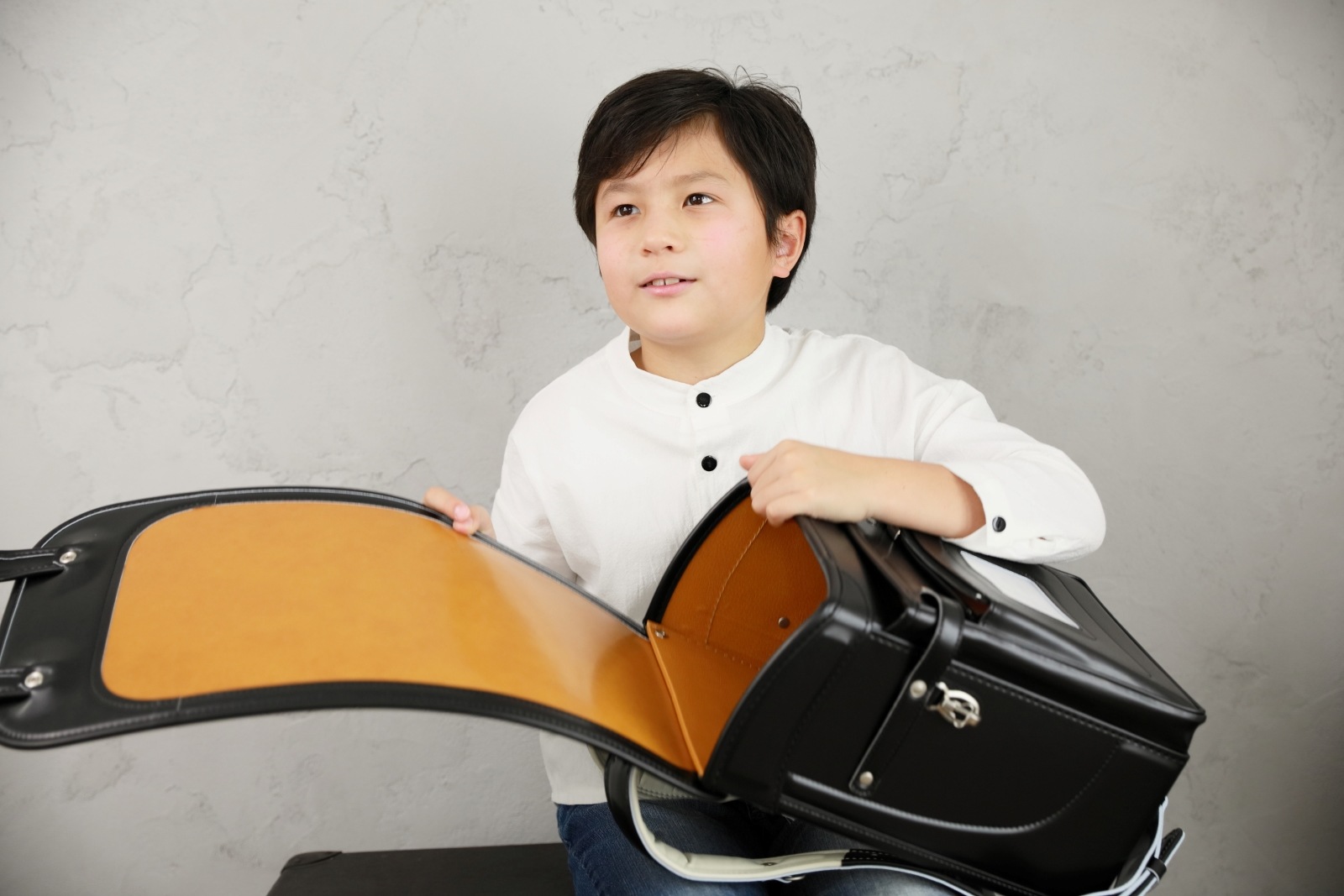 グランディール　ブラック