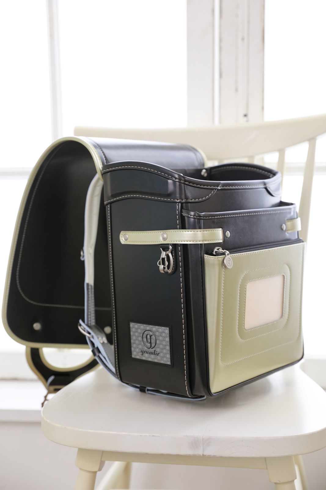 グランディールエグゼクティブ　ブラックｘゴールド