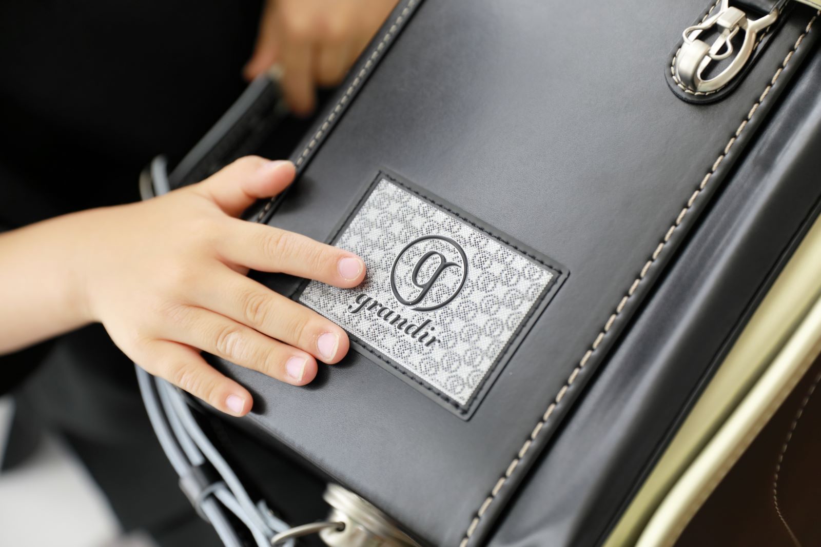 グランディールエグゼクティブ　ブラックｘゴールド