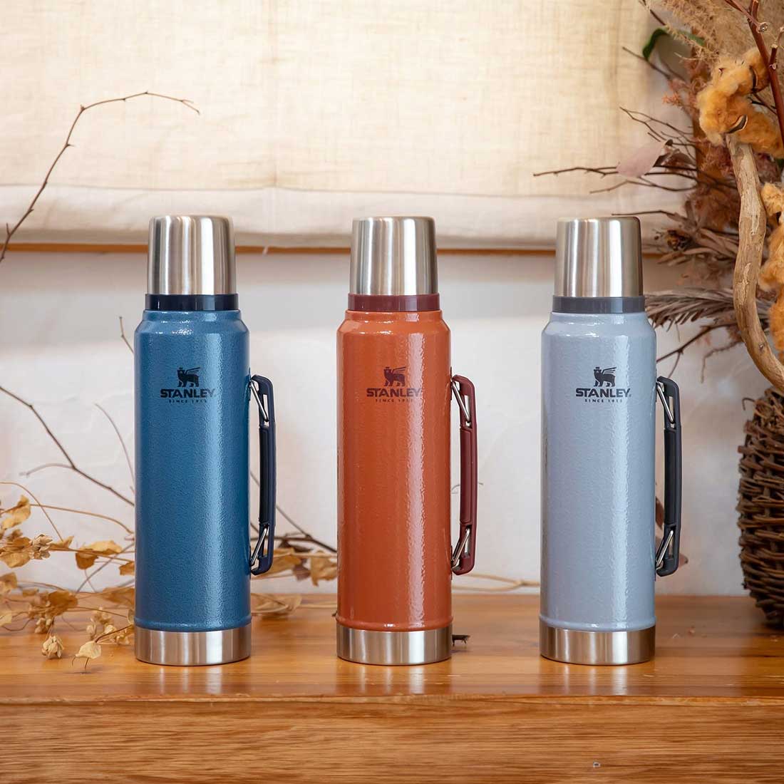 スタンレー クラシック真空ボトル 1L 保温 保冷 国内正規品 | 販売