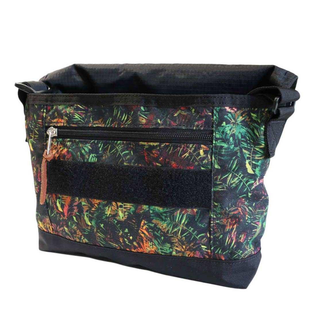 【入手困難】グレゴリー ルミナス タペストリー キックバック ショルダーバッグ 入手困難】グレゴリー ルミナス タペストリー キックバック