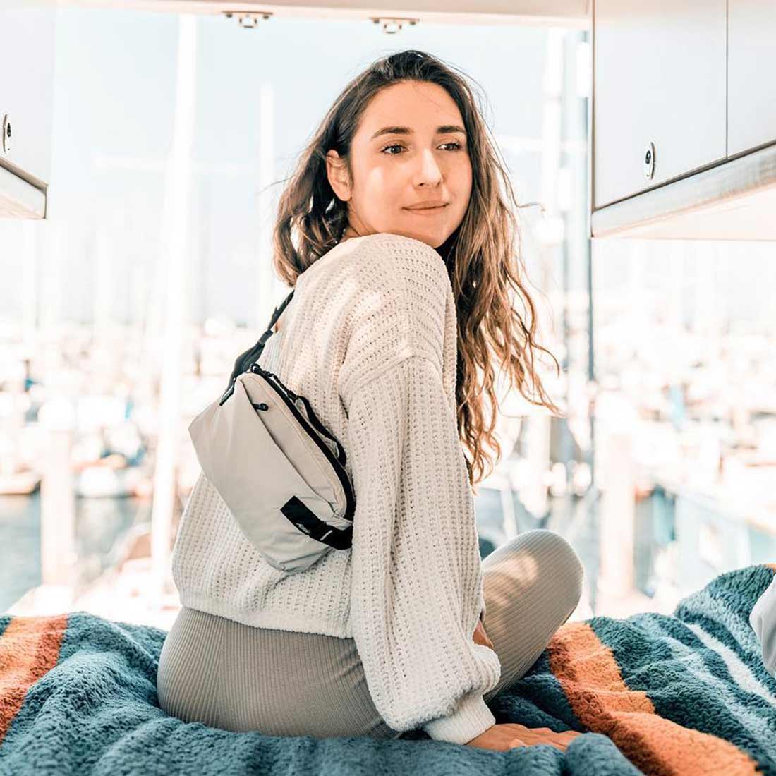 �ޥ��ɡ��� ��ե饯����� �ѥå��֥� ����� �ܥ��ȥ�Хå�   ����������