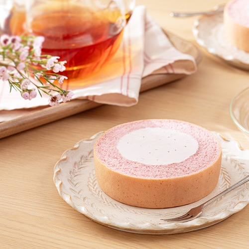 【新商品】ふんわりロールケーキ豆乳クリーム仕立て ストロベリー 64g（1個） テーブルマーク BEYOND FREE ビヨンドフリー 小麦・動物性原材料不使用