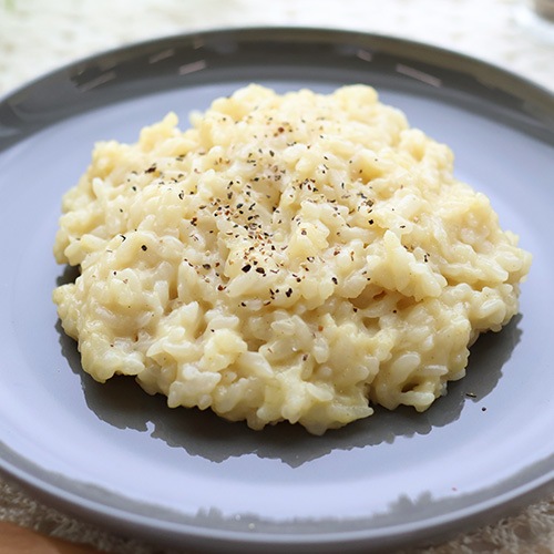 QBB Pシュレッド のびーるタイプ 150g 六甲バター プラントベースチーズ（植物性食品）