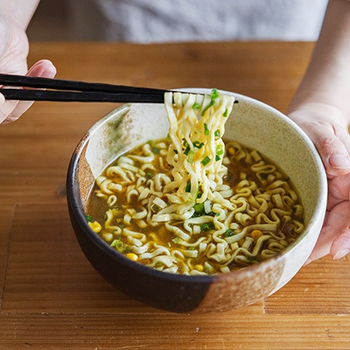 【秋冬限定】 創健社 お湯かけ麺植物素材カレーうどん 81g
