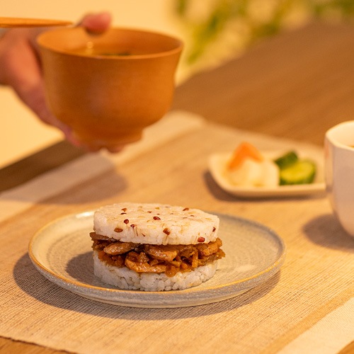 【新商品発売キャンペーン・5%OFF!】雑穀ライスバーガー てりやき味 135g(1個) テーブルマーク BEYOND FREE ビヨンドフリー 動物性原材料不使用