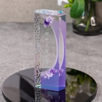 クリスタル位牌｜現代のお部屋にマッチしたガラスのお位牌