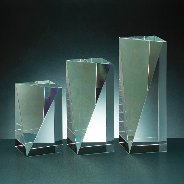クリスタルトロフィー（角柱）