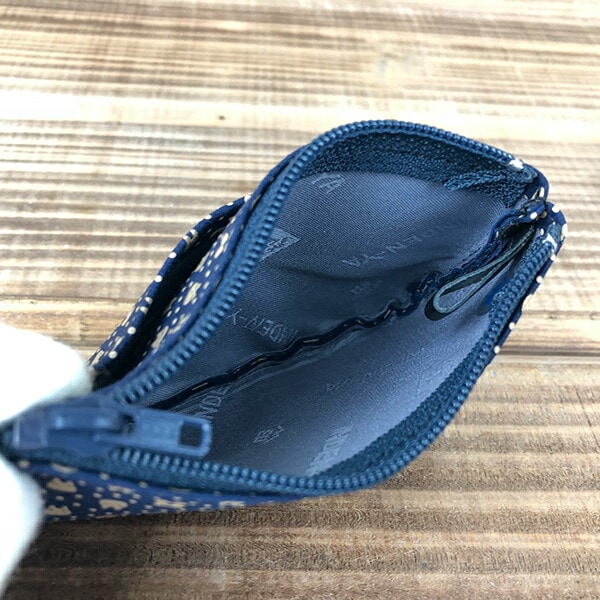 ジブリ　となりのトトロ　伝統印伝シリーズ　キーケース　紺　青 Amazon.co.jp: となりのトトロ 伝統印伝シリーズ (4)キーケース