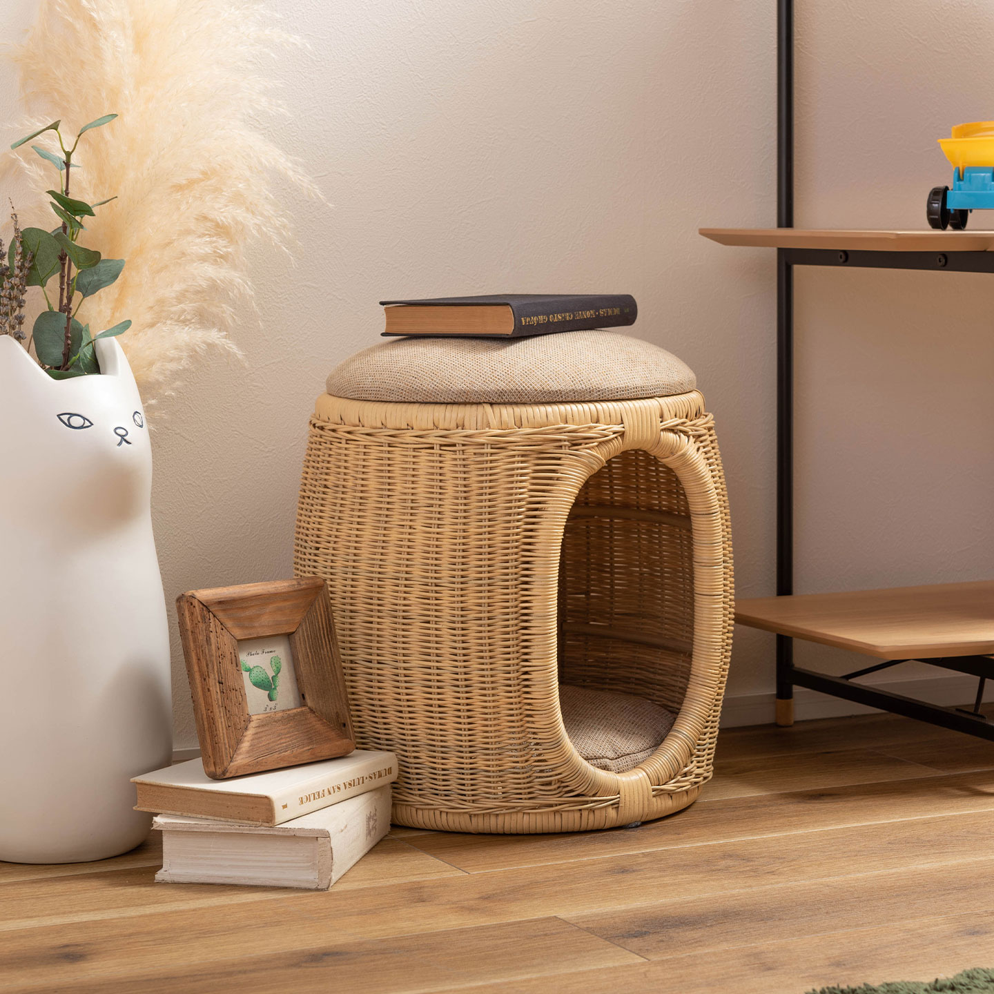 ペットスツール | アイテム別,家具,チェア,スツール | gretsch