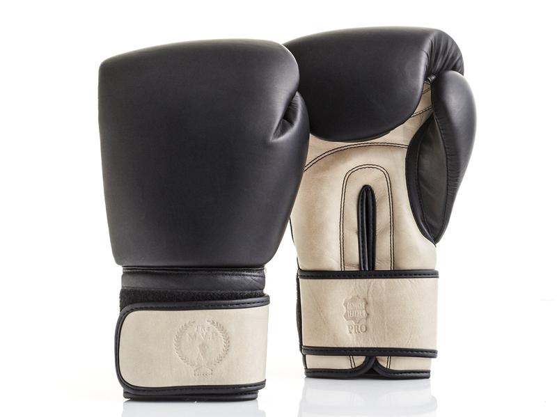 MODEST VINTAGE PLAYER(MVP )PRO BLACK / CREAM LEATHER BOXING GLOVES (STRAP UP) すべての商品 FITTA