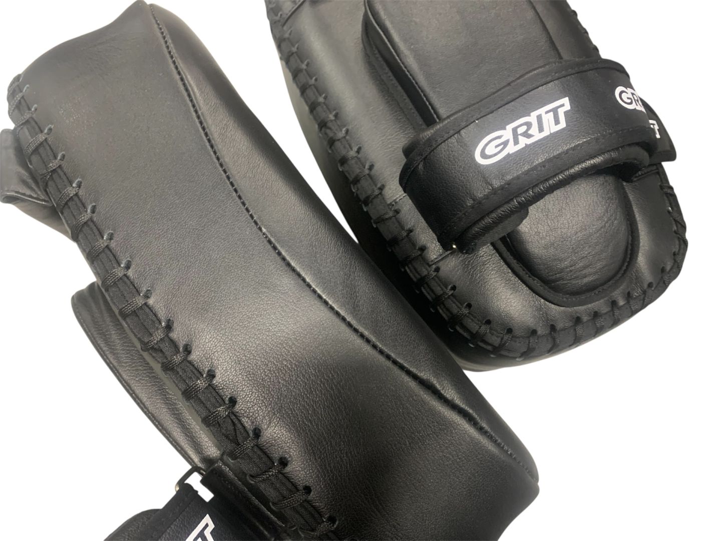 GRIT PROTECTIVE PAD CURVE KICK MITTS本革製 GRIT PROTECTIVE PAD CURVE KICK MITTS キックミット 1セット 本革製