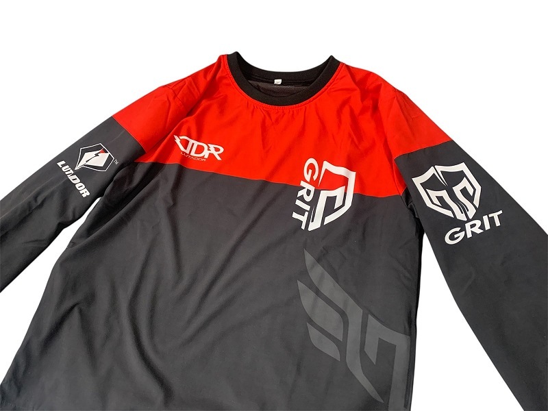 GRIT��LUTADOR RD/BK TRAINING JAKET(stretch fabric)�ȥ졼�˥󥰥��㥱�å�