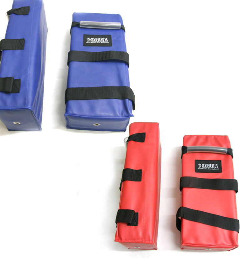 COBRA SQUARE KICK MITTS KID��LADIES 1��
