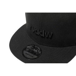 NEW ERA® �� rvddw BLACK rvddw 9FIFTY™