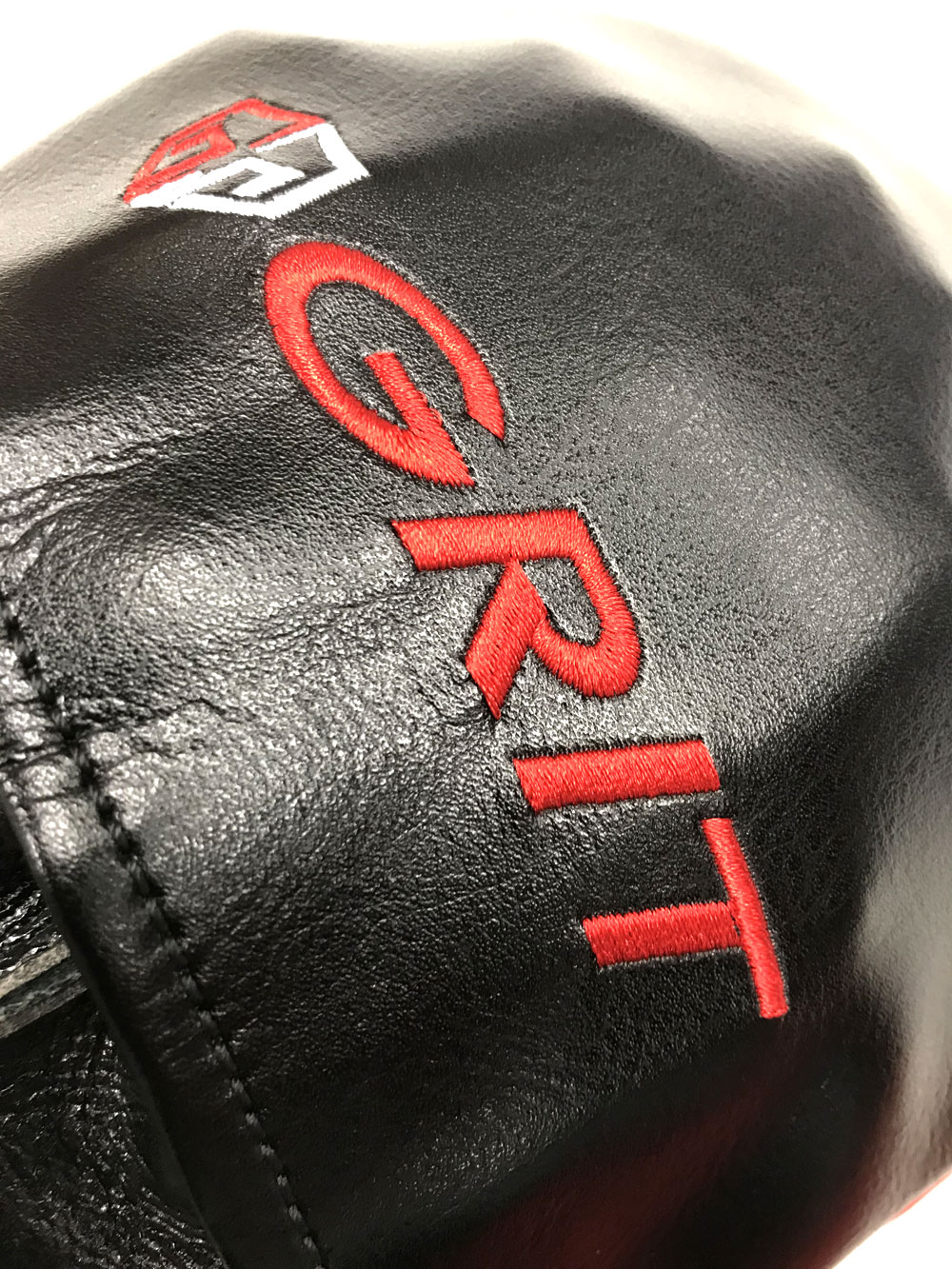 GRIT CONCAVE FOCUS PUNCH MITTS ��High spec model��