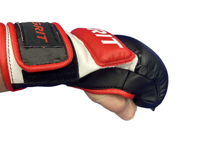 GRIT MMA GLOVE BK/WH/RD �����ץ�ե��󥬡��������֡�������