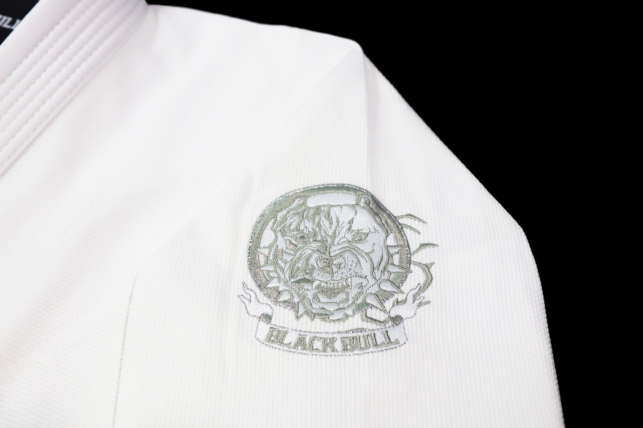 BLACKBULL ���Ѱ� Light R2.0����