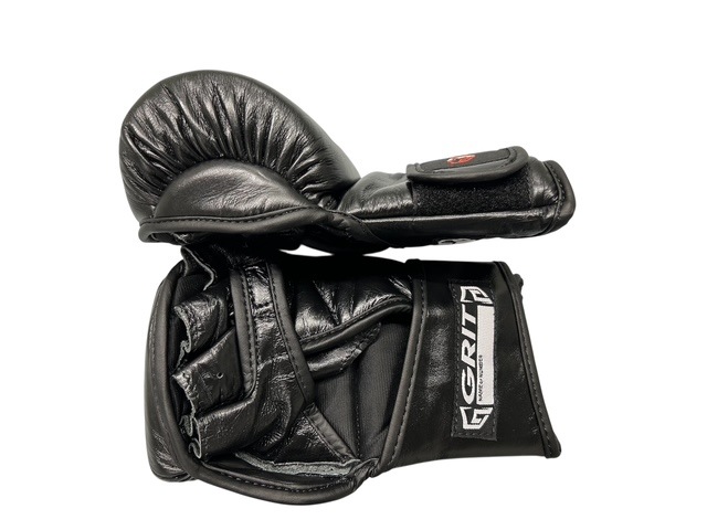 GRIT SOFT CUSHION SAFETY MMA GLOVE 2106