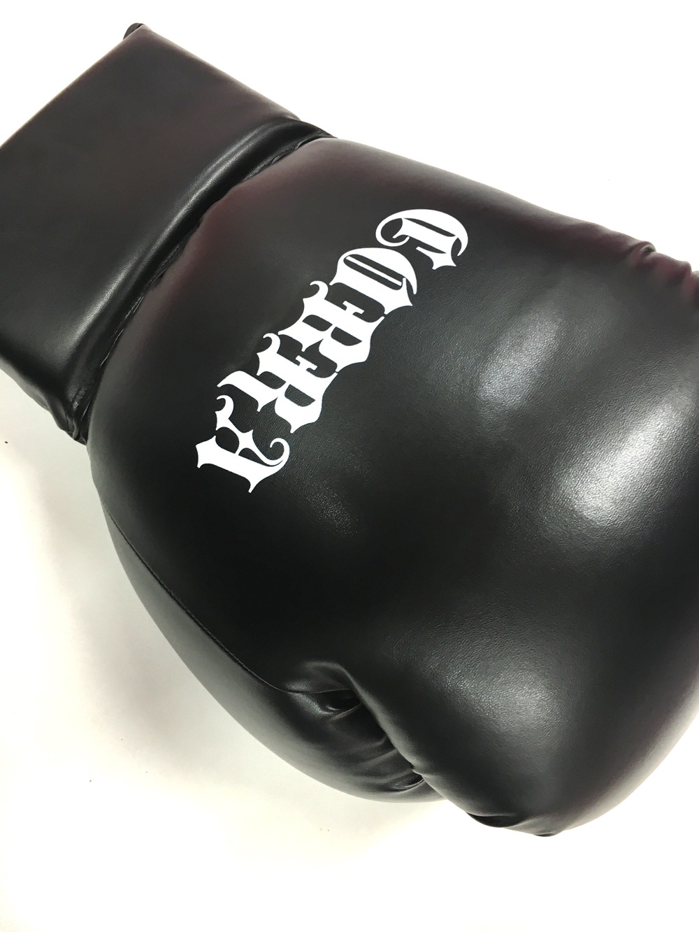 32OZ COBRA MEGA BOXING GLOVE BLACK (SOFT CUSHION TYPE)