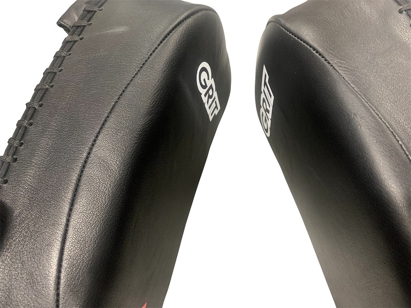 GRIT PROTECTIVE PAD CURVE KICK MITTS ���å��ߥå� 1���å� �ܳ���