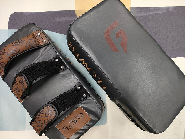 FLOWER��GRIT 2205 KICK MITTS MONOGRAM/BK/BROWN  1��