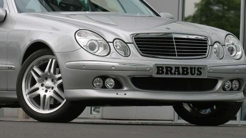 BRABUS ブラバス フロントバンパースポイラー フォグランプ