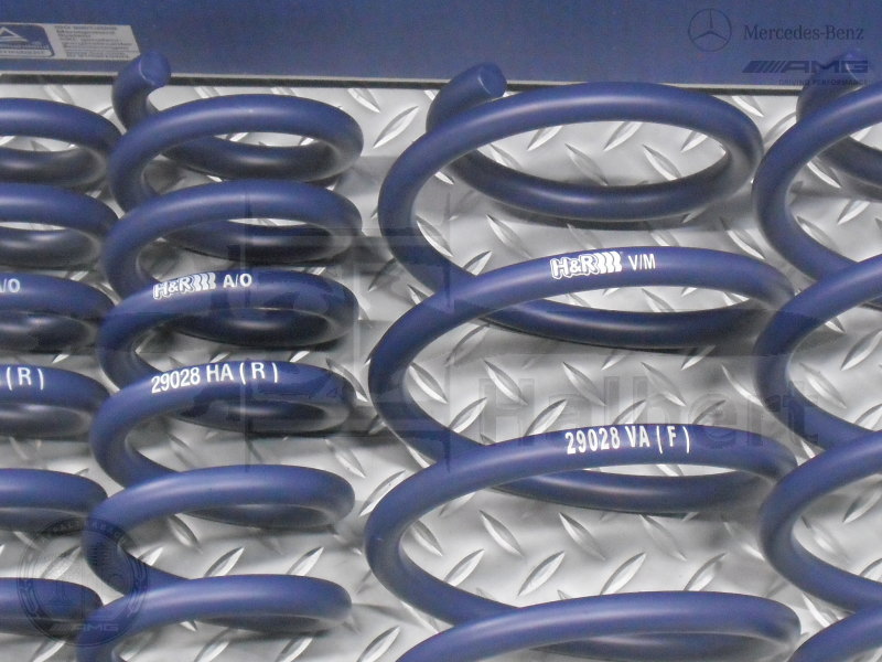 ��H&R Sport Springs��H&R ���ݡ��ĥ��ץ��  29028-1�å�륻�ǥ��٥�� AMG C63 C���饹 ������ W204 / ���ơ������若�� S204 / ������ C204��Mercedes-AMG W204�ۡ�29028-1�ۡ�����̵������Ź��ô��
