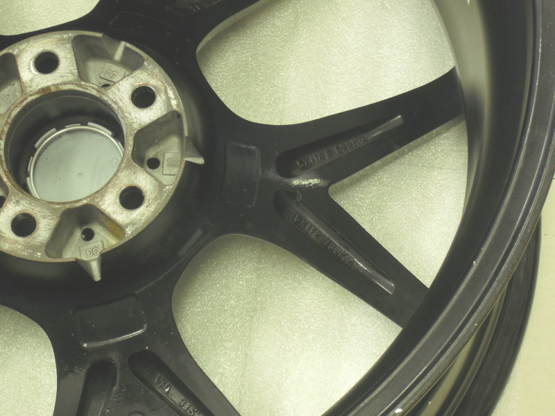 ������ʡ������ݴɡ�WALD ILLIMA ������� ����� I11-C 10.5-22+30 5H-114.3 75�� �֥�å� �ݥ�å���