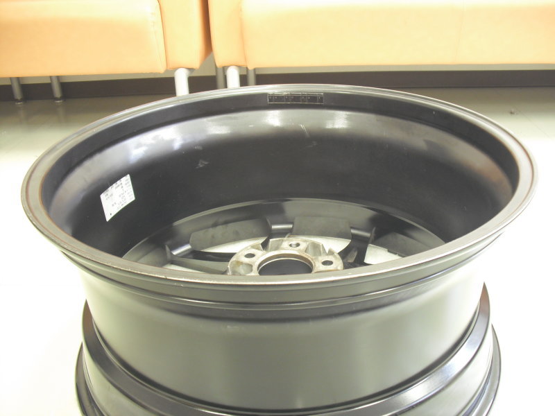 ������ʡ������ݴɡ�WALD ILLIMA ������� ����� I11-C 10.5-22+30 5H-114.3 75�� �֥�å� �ݥ�å���