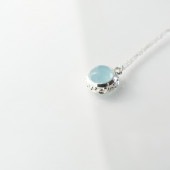アクアマリン　アラベスクシルバーネックレス