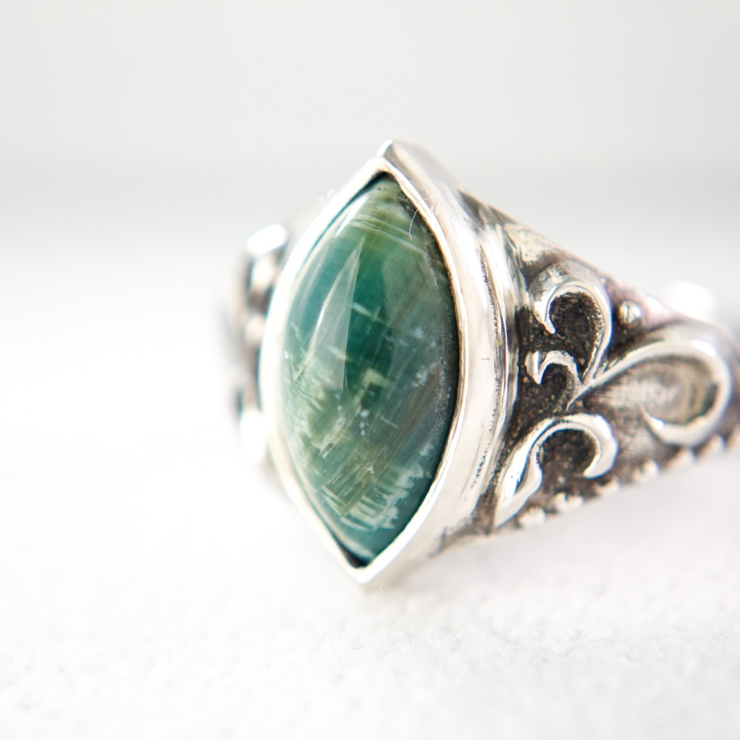 夜光貝アラベスクリング　