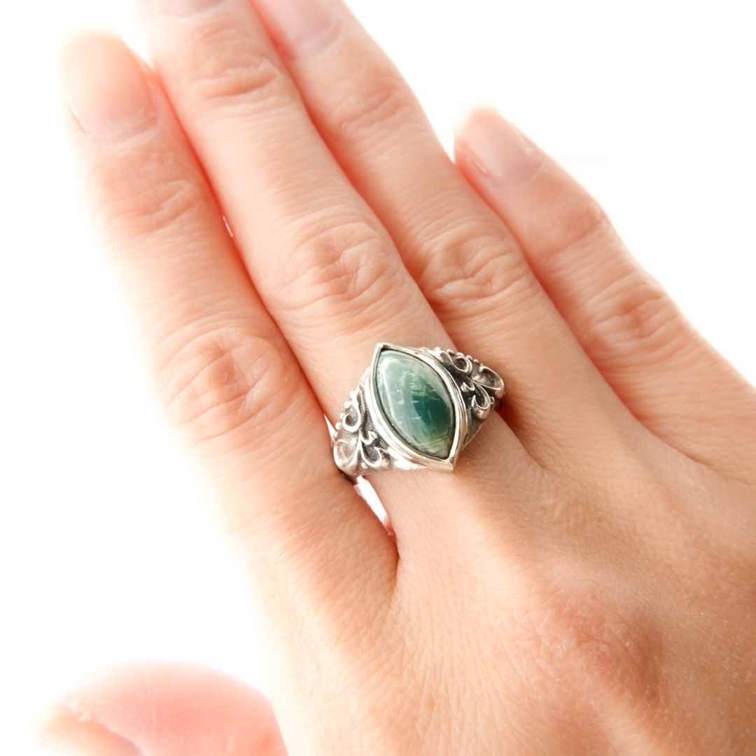 夜光貝アラベスクリング　