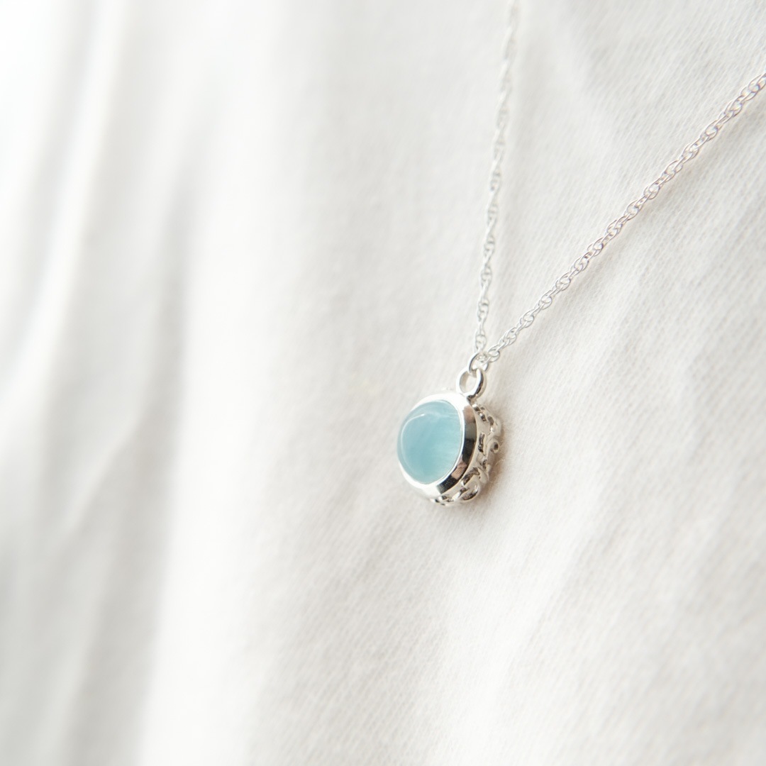 アクアマリン　アラベスクシルバーネックレス