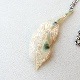 一点作品　夜光貝グリーンフェザーネックレス
