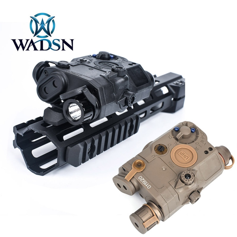 【5月12日入荷】WADSN AN/PEQ-15 LA-5C UHPタイプ ストロボ フラッシュライト DE