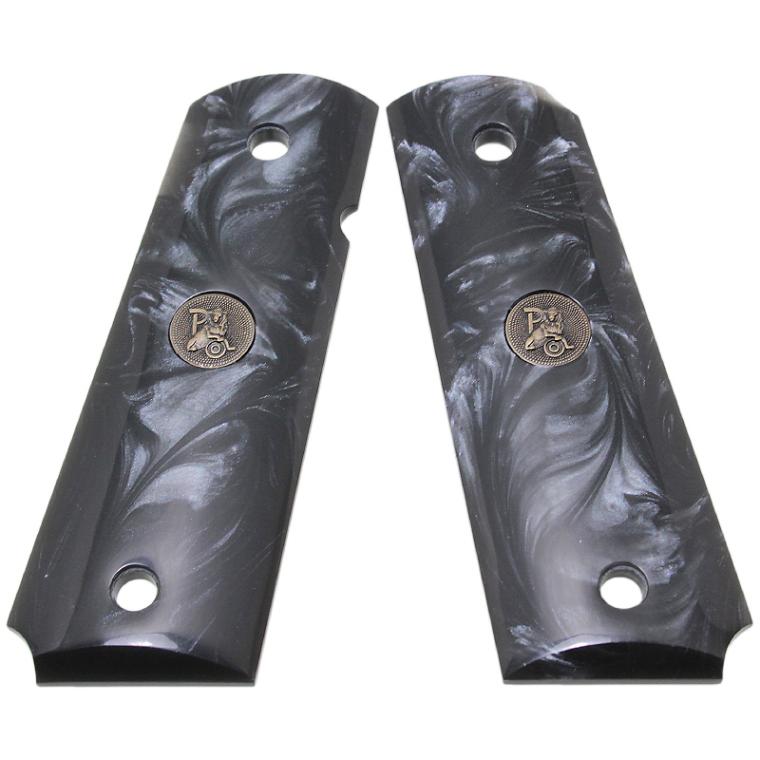 Pachmayr 1911シリーズ用 ブリリアント・ブラック・パール グリップ　Pachmayr62000