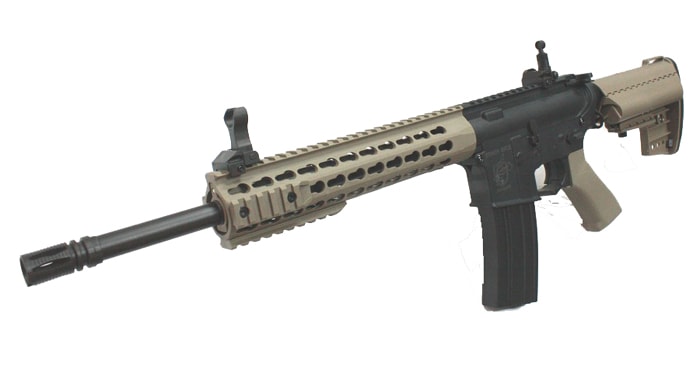 【BB弾+バッテリー+充電器サービス！】CYMA URX4 10